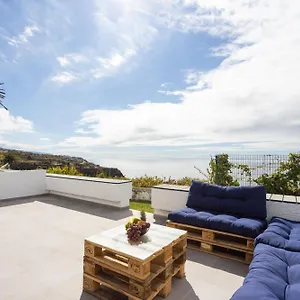 home2book-stunning-apt-seaview-pool-la-victoria.tenerifehoteles.net/
